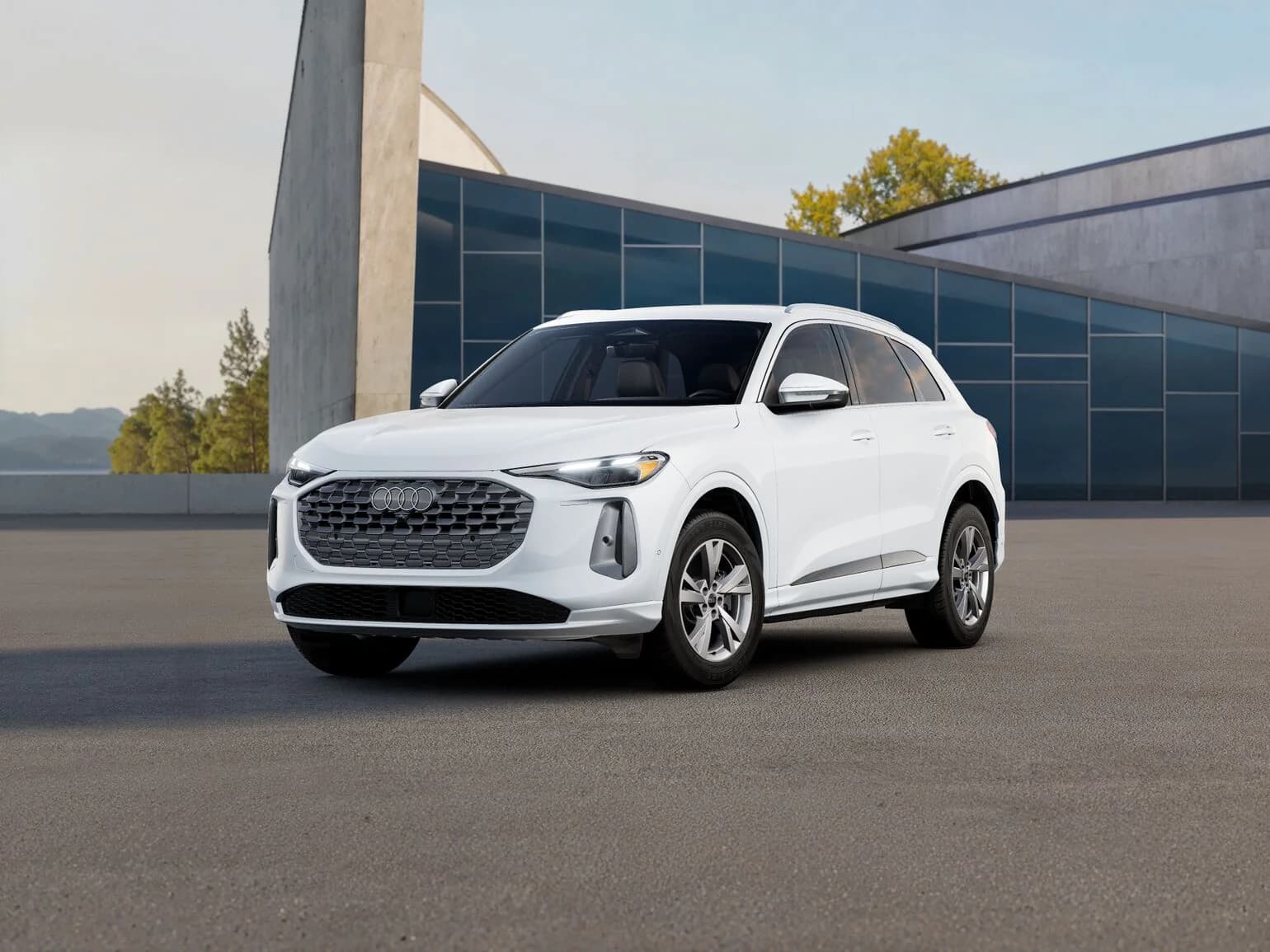 Audi All-new Q5 view 2