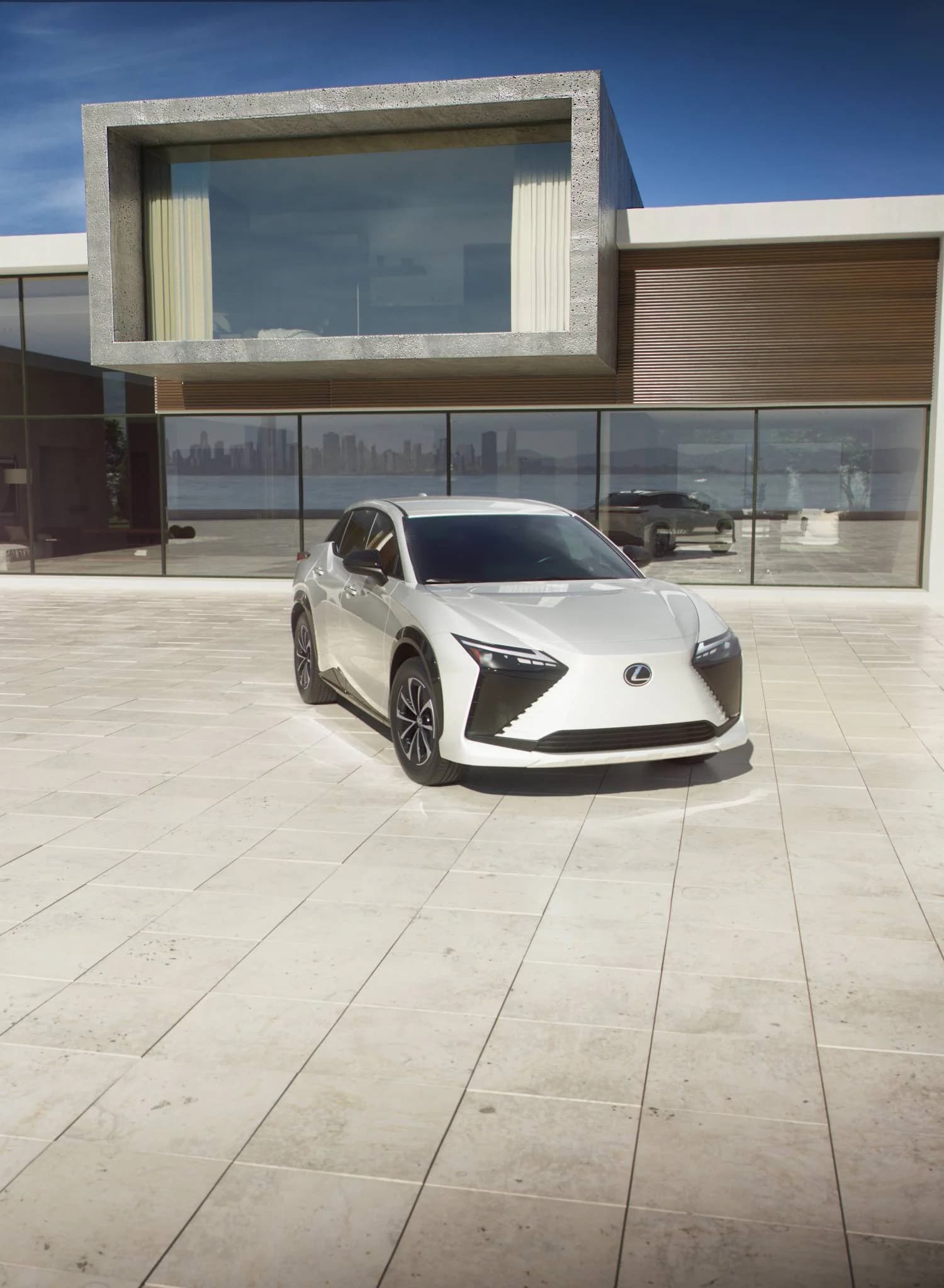 Lexus RZ 450e AWD view 1