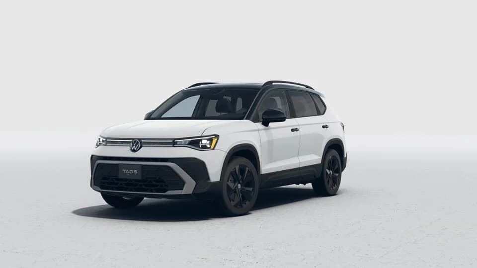 Volkswagen SE Black view 3